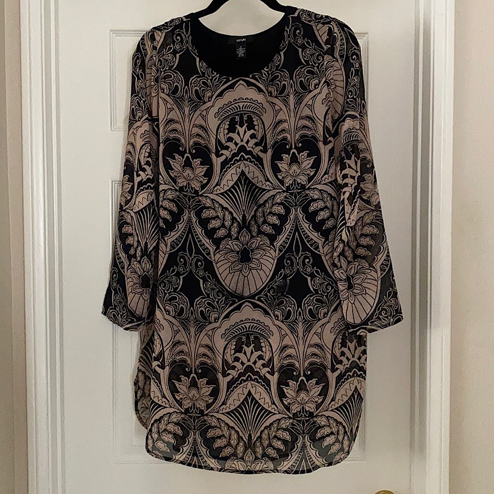 3/$15 Long sleeve lined tunic blouse shirt